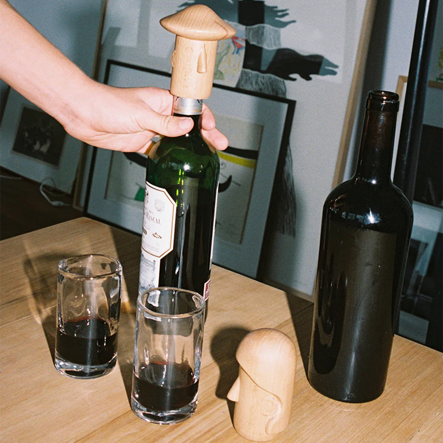 WINE STOPPER BUDDY MADDY