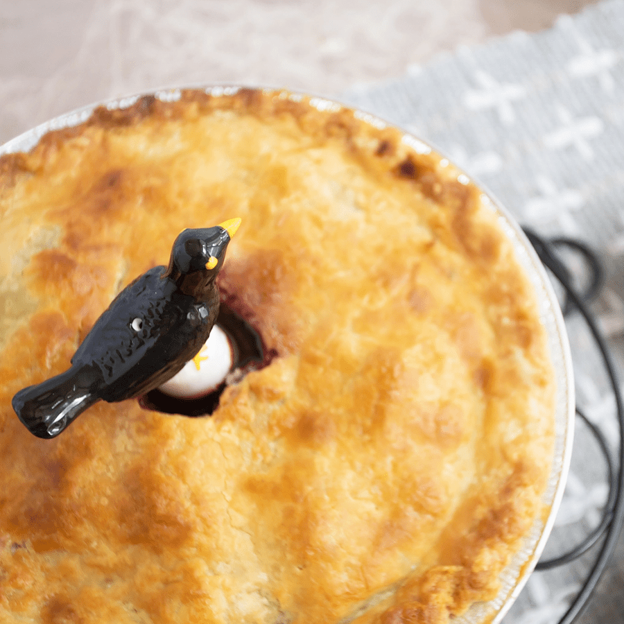 CERAMIC BLACKBIRD PIE VENT PIE BIRD - DYKE & DEAN