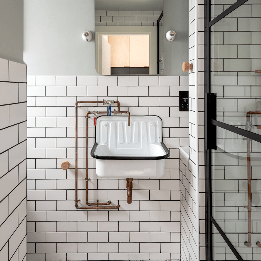 DYKE & DEAN BLACK ENAMEL BUCKET SINK BLACK RIM - DYKE & DEAN