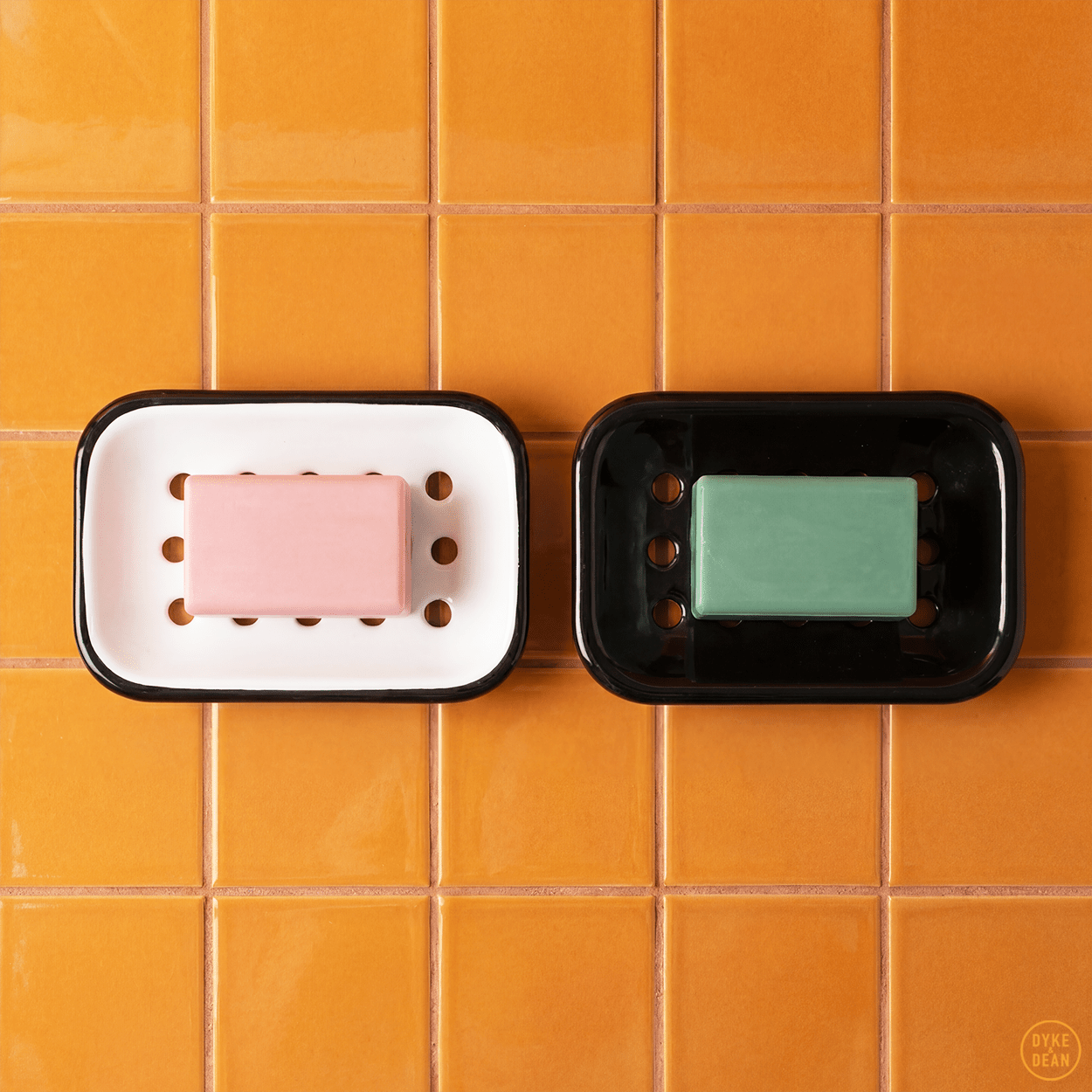 ENAMEL SOAP DISH WHITE - DYKE & DEAN