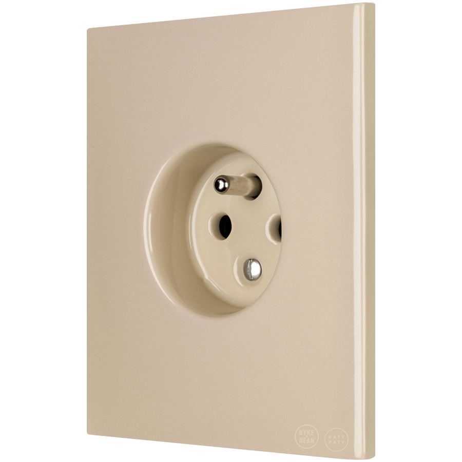 KATY PATY PORCELAIN PLATE EURO WALL SOCKET SAND - DYKE & DEAN