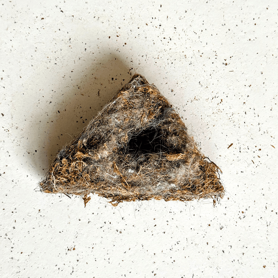 KOTI B PIDAT BIRDHOUSE BRICK RED - DYKE & DEAN