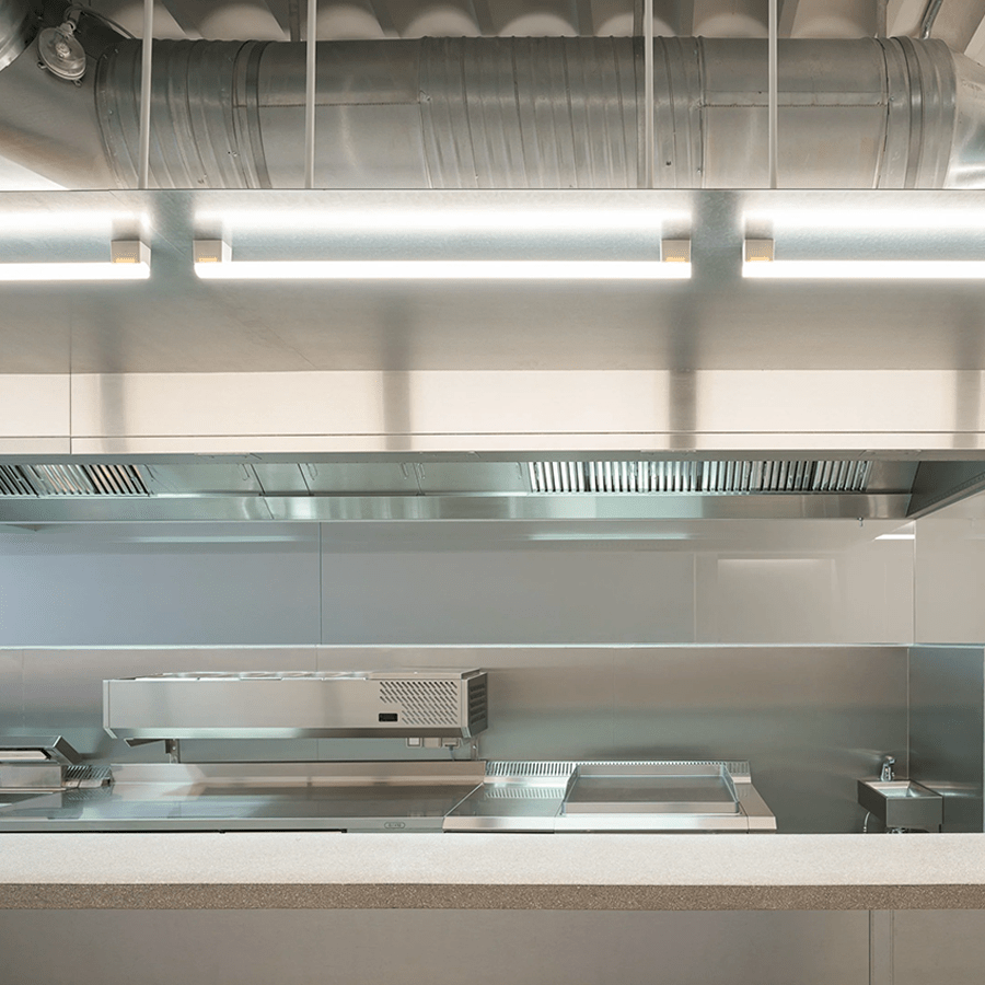 PLASTIC WHITE PEG TUBE BULB DOUBLE MOUNT 1000 - DYKE & DEAN