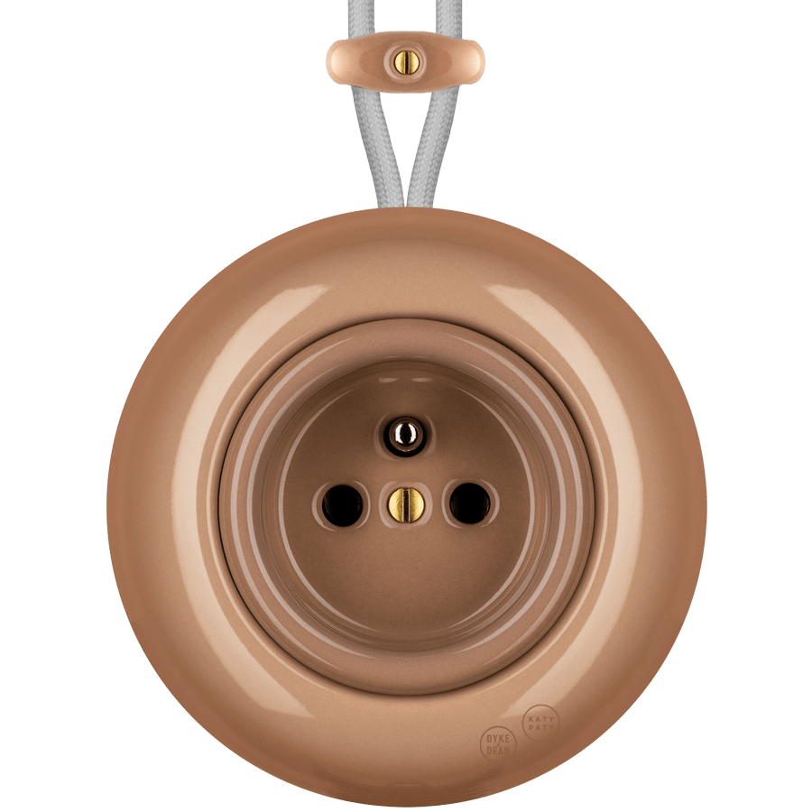 PORCELAIN KATY PATY COLONA ROUND SURFACE MOUNTED EURO SOCKET DERMA - DYKE & DEAN