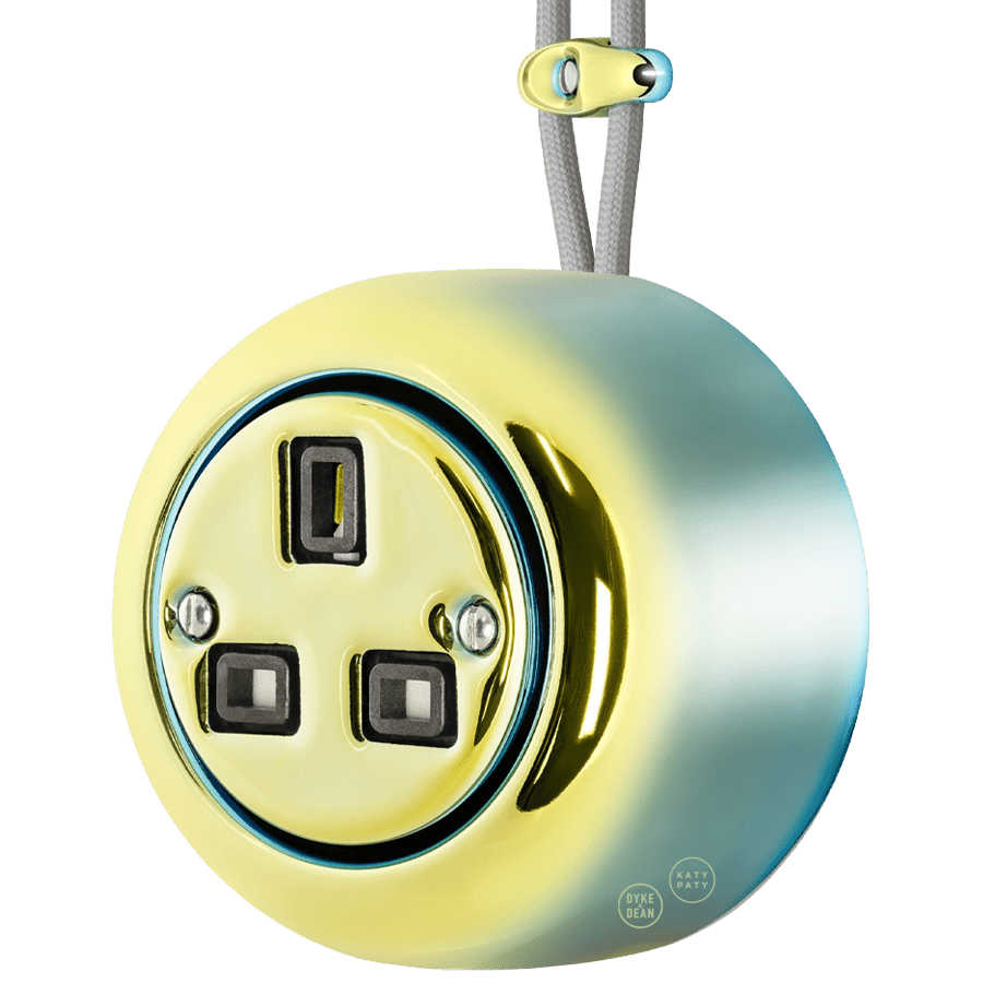 PORCELAIN ROUND SURFACE MOUNTED UK SOCKET LUCEDO - DYKE & DEAN