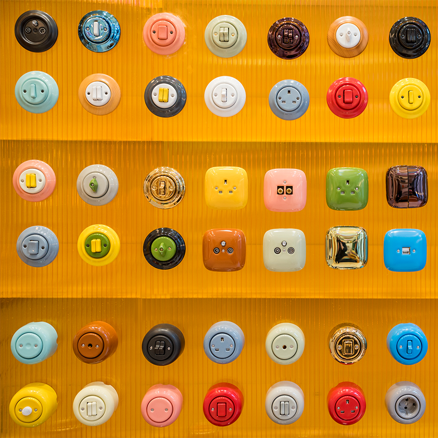 PORCELAIN WALL SOCKET CARROT SCHUKO - DYKE & DEAN