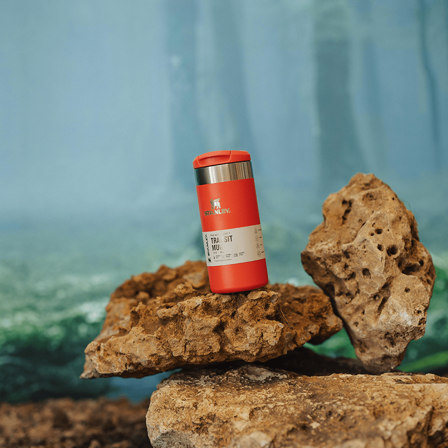 STANLEY AEROLIGHT TRANSIT MUG 0.35L HOT CORAL - DYKE & DEAN