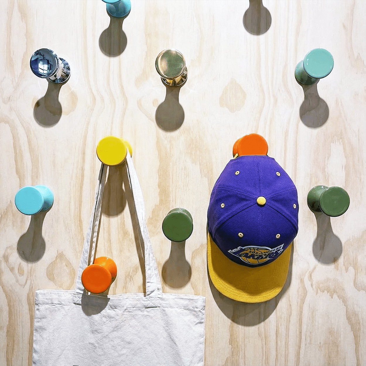 TAM TAM WALL HOOK ARDOISE - DYKE & DEAN