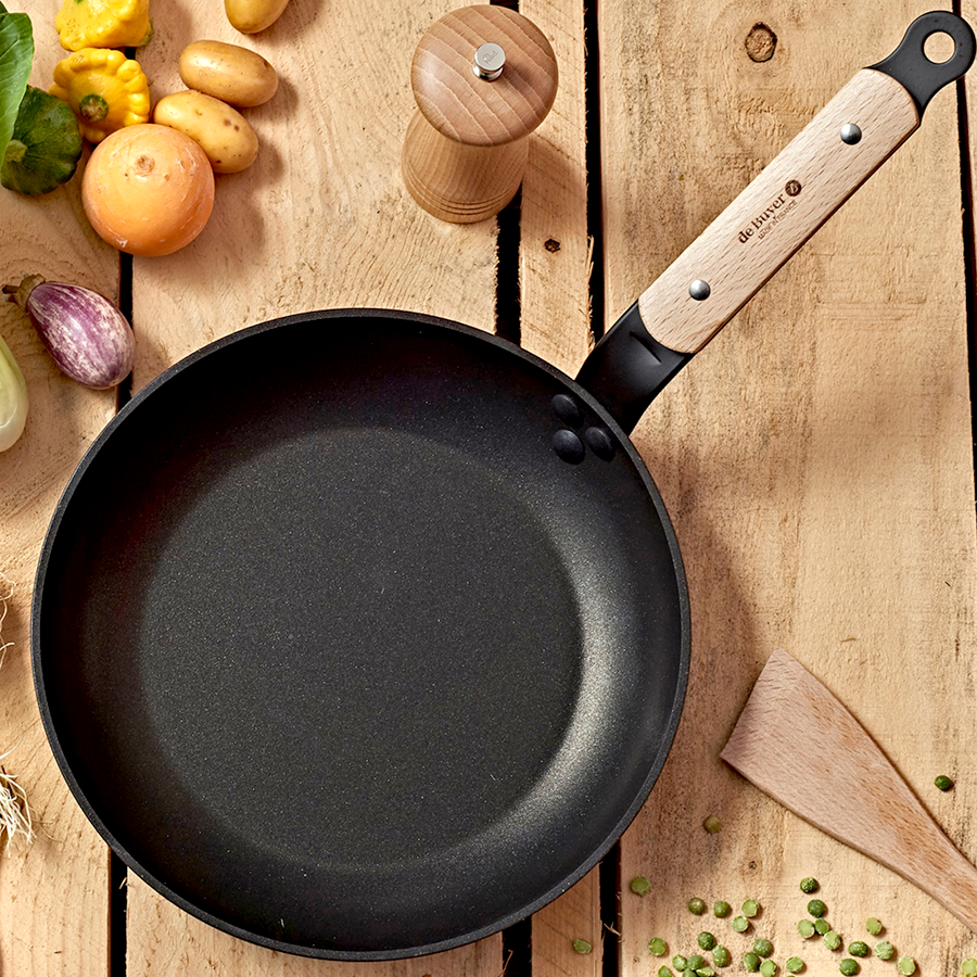 DE BUYER CHOC FRYPAN 24CM - KITCHENWARE - DYKE & DEAN  - Homewares | Lighting | Modern Home Furnishings