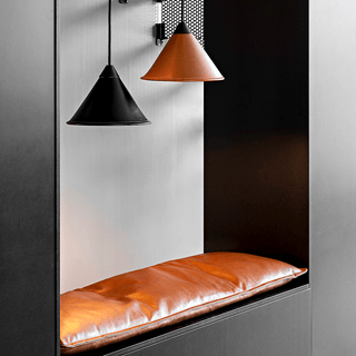 LEATHER CONE LAMP BLACK - DYKE & DEAN