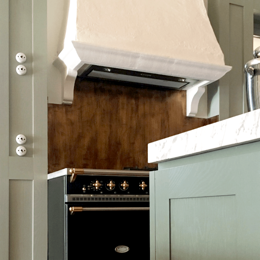 WHITE CERAMIC 2 WAY TOGGLE WALL SWITCH BLACK - DYKE & DEAN